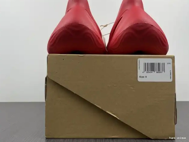 hype CW3355 Red Yeezy Adidas Foam 0608